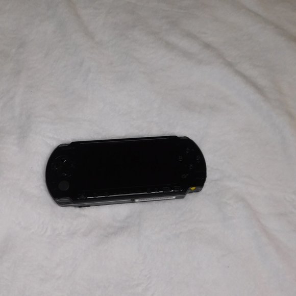 BLACK Sony PSP 1000 System w/ Charger & 1GB Memory Card Bundle TESTED - Picture 3 of 6